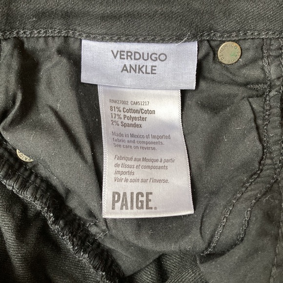 **SOLD** Paige weathered black jeans - Picture 4 of 6